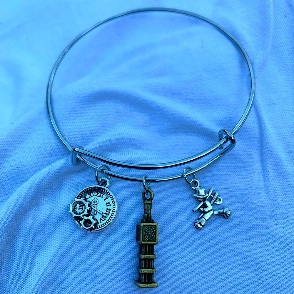 Brand New! Handmade! Adjustable Charm Bangle Bracelet!